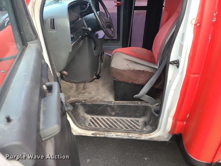 image for item DR7797 1993 Ford E350  party bus