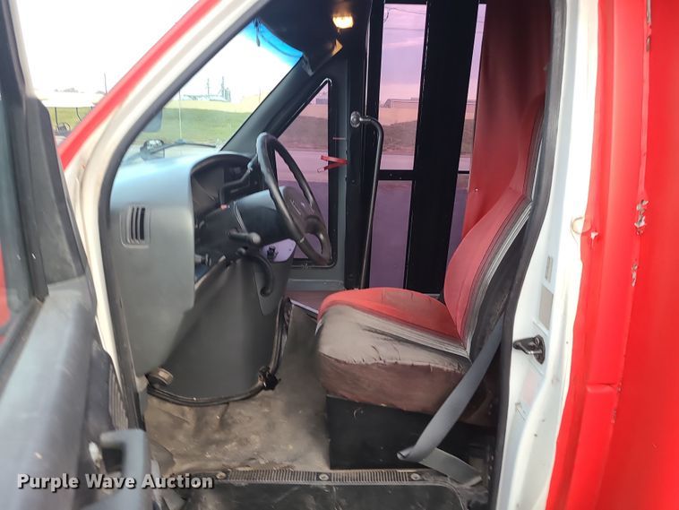 image for item DR7797 1993 Ford E350  party bus