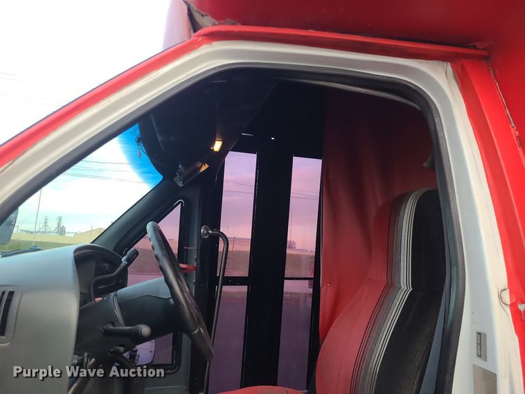 image for item DR7797 1993 Ford E350  party bus