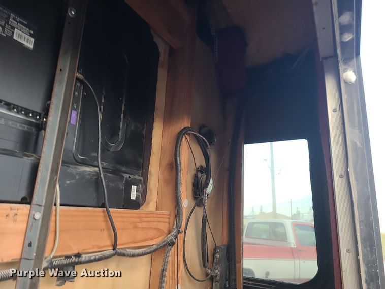 image for item DR7797 1993 Ford E350  party bus