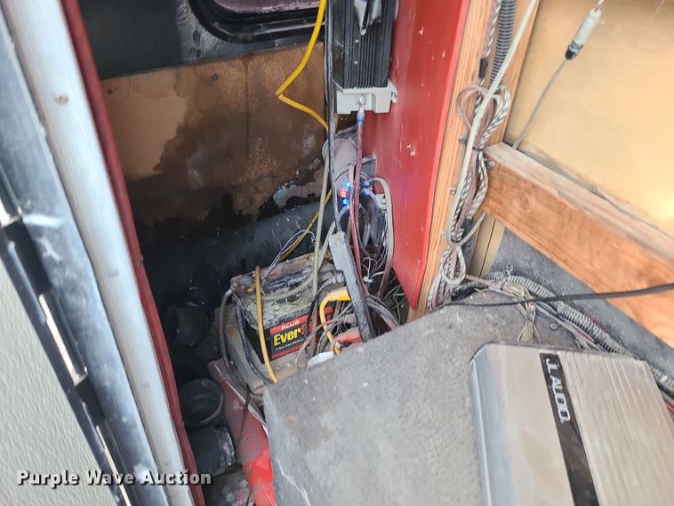 image for item DR7797 1993 Ford E350  party bus