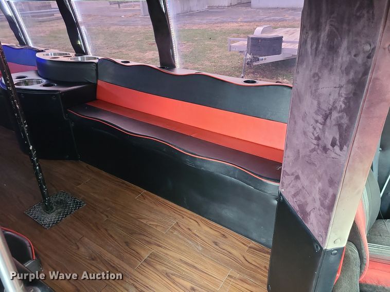 image for item DR7797 1993 Ford E350  party bus