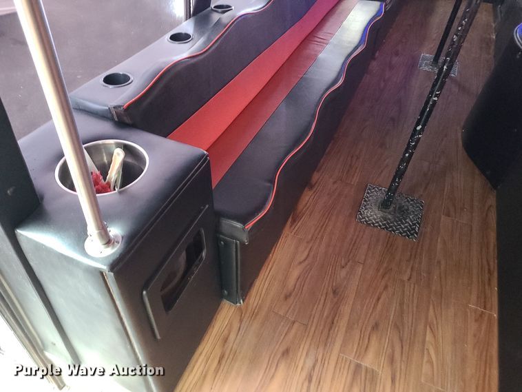 image for item DR7797 1993 Ford E350  party bus