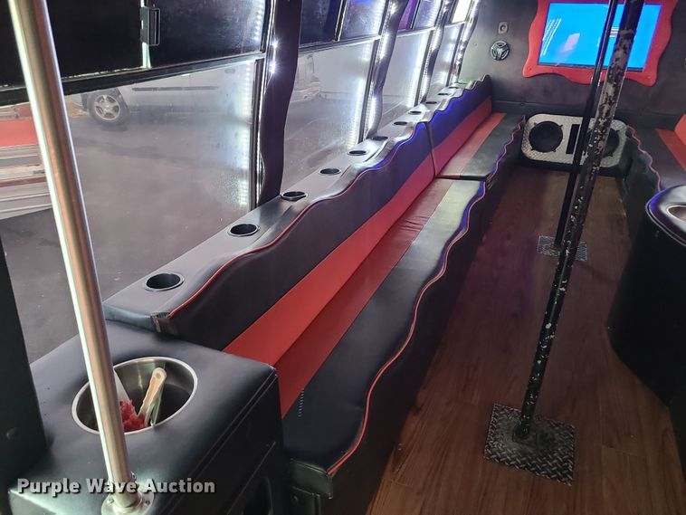 image for item DR7797 1993 Ford E350  party bus