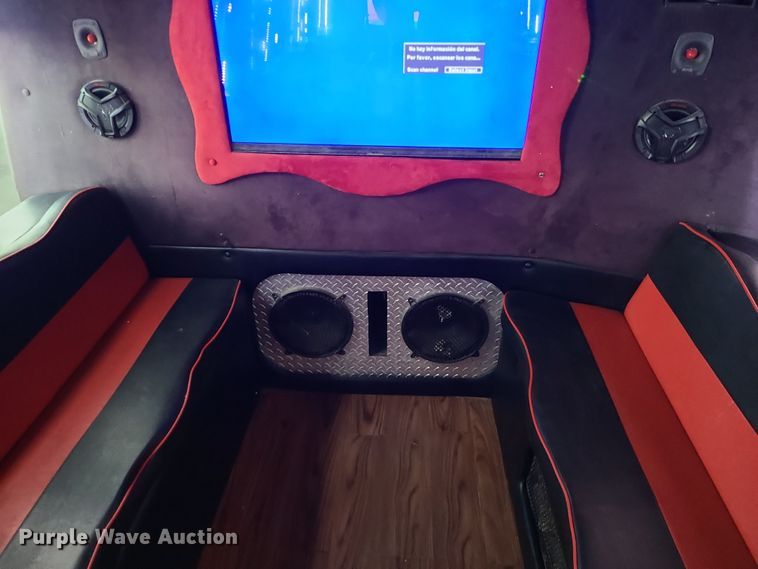 image for item DR7797 1993 Ford E350  party bus