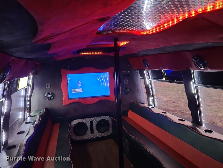 image for item DR7797 1993 Ford E350  party bus