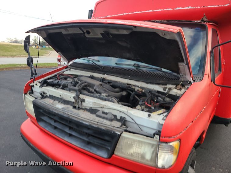 image for item DR7797 1993 Ford E350  party bus