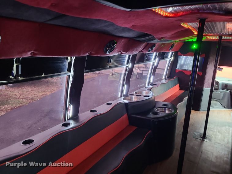 image for item DR7797 1993 Ford E350  party bus