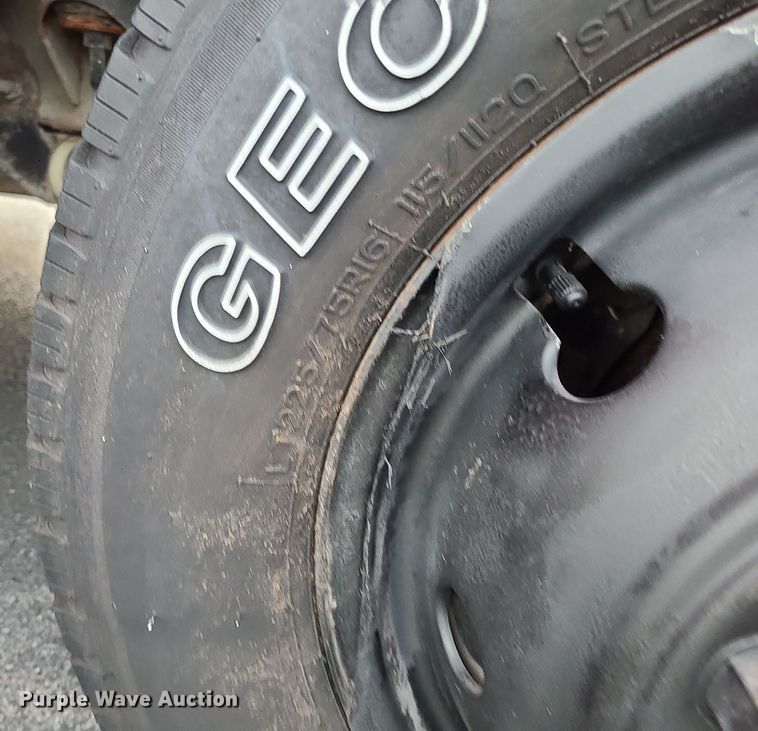 image for item DR7797 1993 Ford E350  party bus