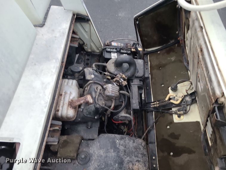 image for item DR7798 Yamaha  golf cart