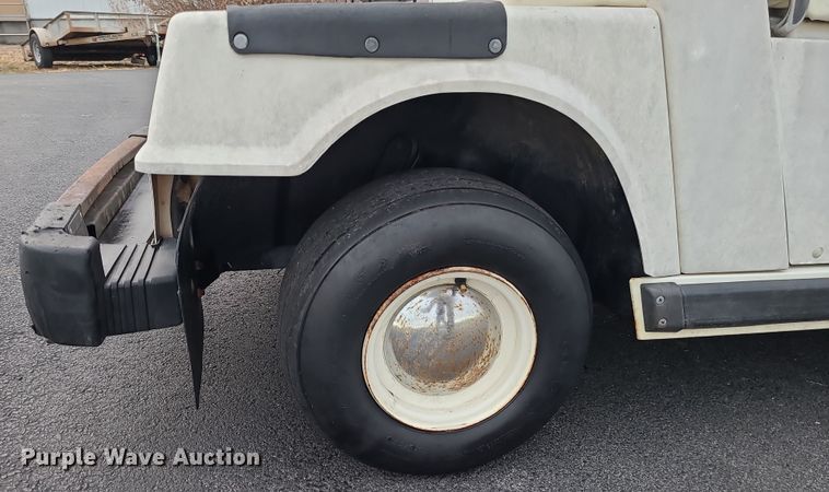 image for item DR7798 Yamaha  golf cart