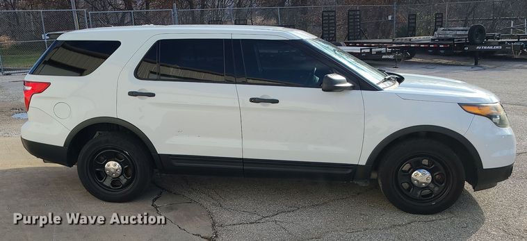 image for item DR7805 2013 Ford Explorer Police Interceptor  SUV