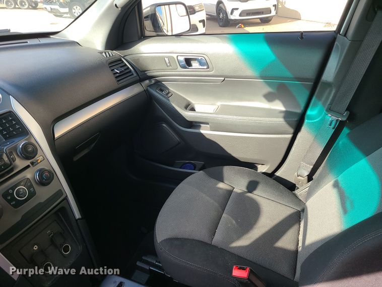 image for item DR7805 2013 Ford Explorer Police Interceptor  SUV