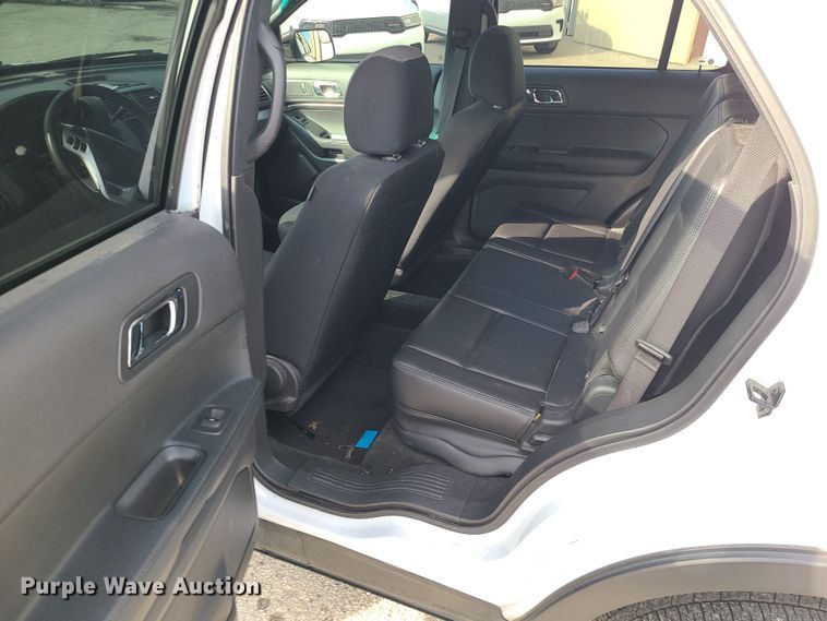 image for item DR7805 2013 Ford Explorer Police Interceptor  SUV