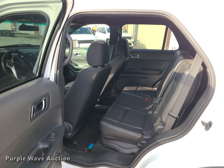 image for item DR7805 2013 Ford Explorer Police Interceptor  SUV