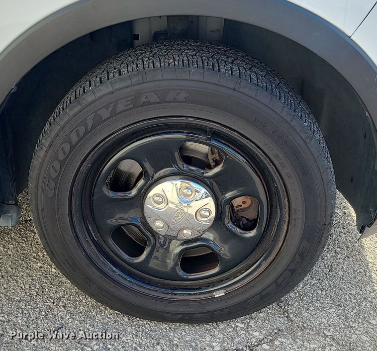 image for item DR7805 2013 Ford Explorer Police Interceptor  SUV