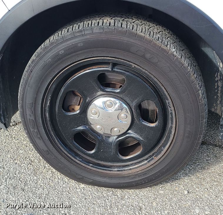 image for item DR7805 2013 Ford Explorer Police Interceptor  SUV