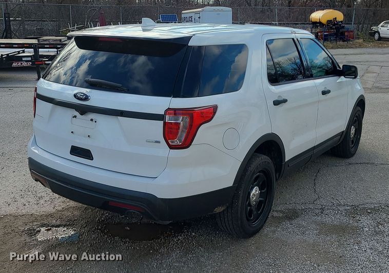 image for item DR7806 2016 Ford Explorer Police Interceptor  SUV