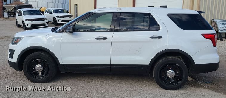 image for item DR7806 2016 Ford Explorer Police Interceptor  SUV