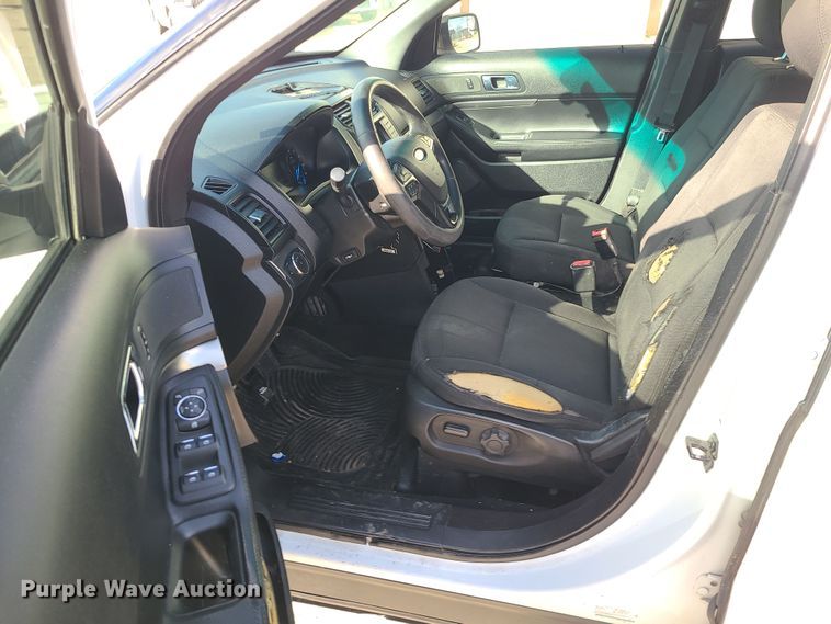 image for item DR7806 2016 Ford Explorer Police Interceptor  SUV