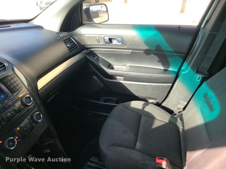 image for item DR7806 2016 Ford Explorer Police Interceptor  SUV