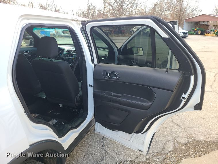 image for item DR7806 2016 Ford Explorer Police Interceptor  SUV