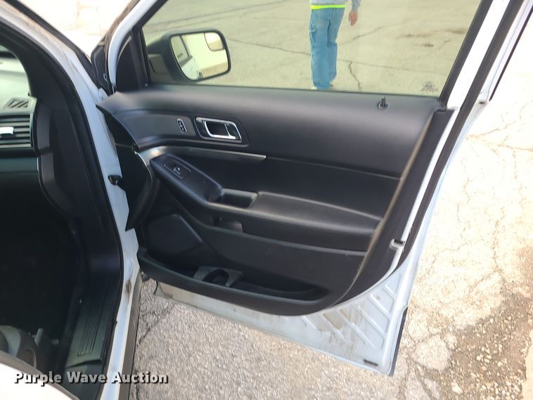 image for item DR7806 2016 Ford Explorer Police Interceptor  SUV