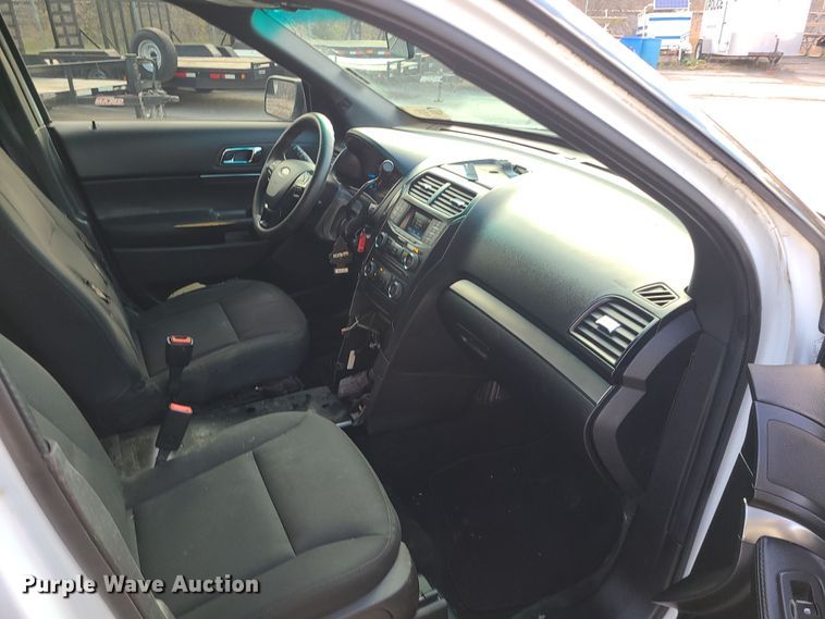 image for item DR7806 2016 Ford Explorer Police Interceptor  SUV