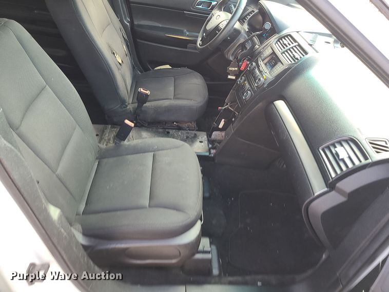 image for item DR7806 2016 Ford Explorer Police Interceptor  SUV