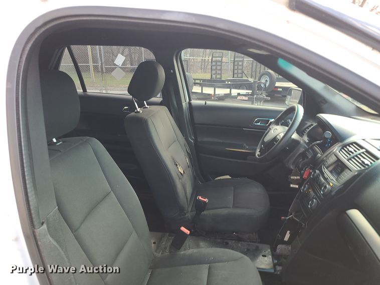 image for item DR7806 2016 Ford Explorer Police Interceptor  SUV