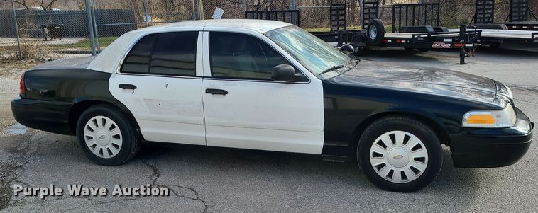 image for item DR7807 2008 Ford Crown Victoria Police Interceptor