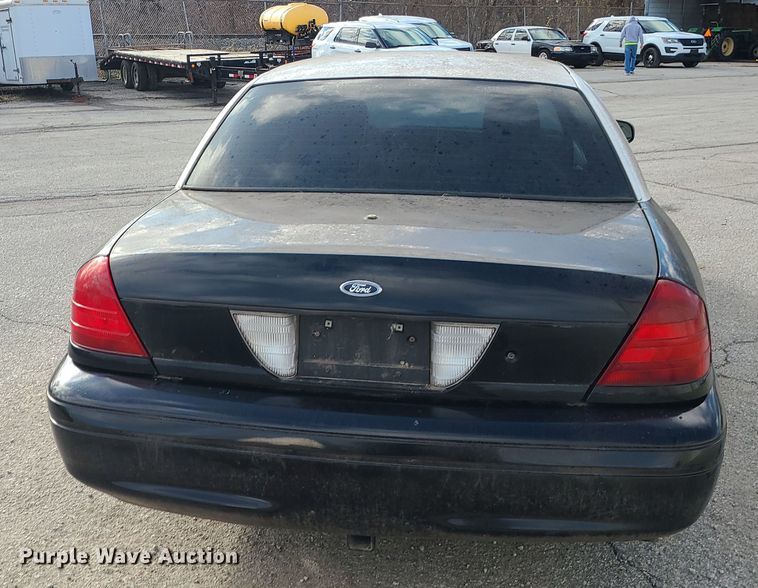 image for item DR7807 2008 Ford Crown Victoria Police Interceptor