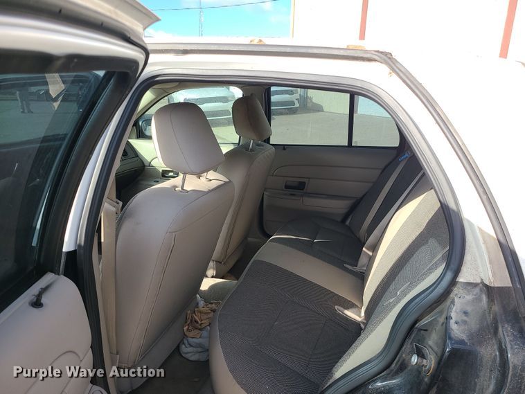 image for item DR7807 2008 Ford Crown Victoria Police Interceptor