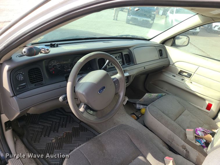image for item DR7807 2008 Ford Crown Victoria Police Interceptor