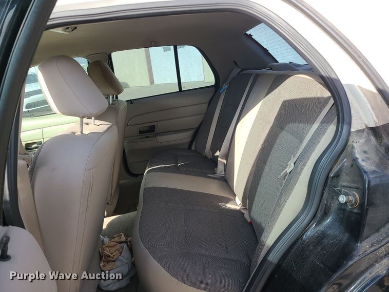 image for item DR7807 2008 Ford Crown Victoria Police Interceptor