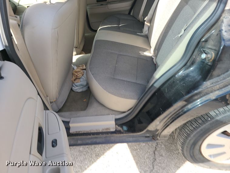 image for item DR7807 2008 Ford Crown Victoria Police Interceptor