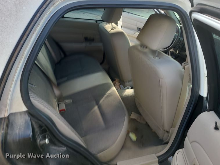 image for item DR7807 2008 Ford Crown Victoria Police Interceptor