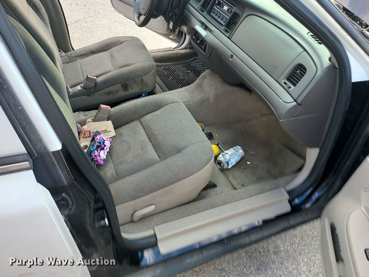 image for item DR7807 2008 Ford Crown Victoria Police Interceptor