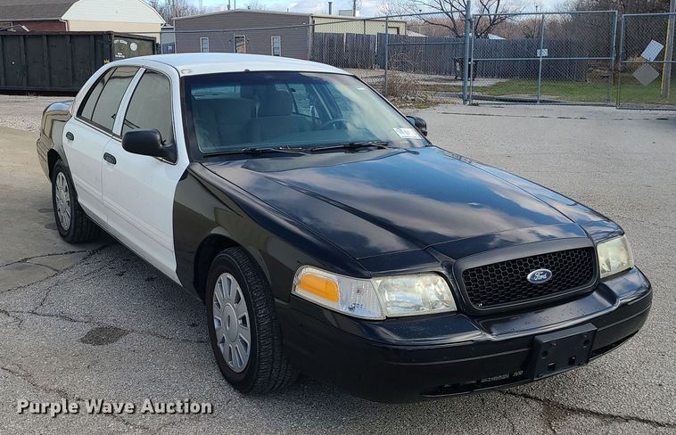 image for item DR7808 2008 Ford Crown Victoria Police Interceptor