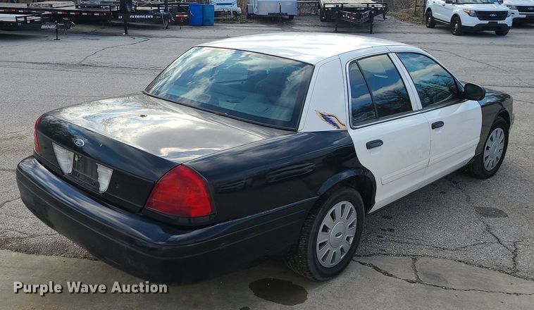 image for item DR7808 2008 Ford Crown Victoria Police Interceptor
