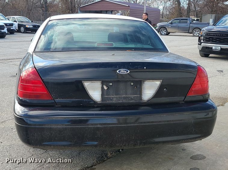 image for item DR7808 2008 Ford Crown Victoria Police Interceptor
