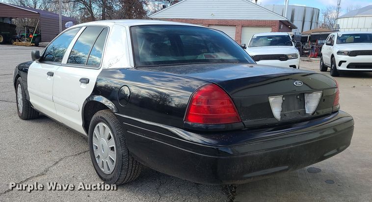 image for item DR7808 2008 Ford Crown Victoria Police Interceptor