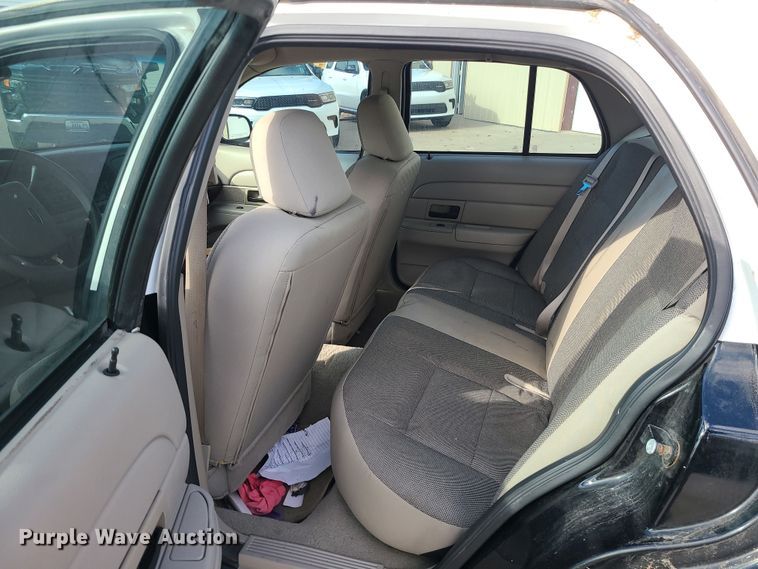 image for item DR7808 2008 Ford Crown Victoria Police Interceptor