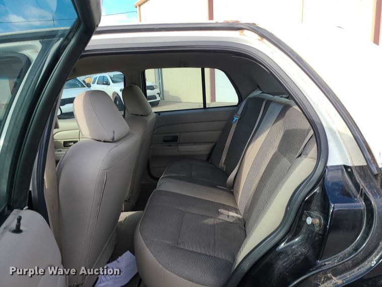 image for item DR7808 2008 Ford Crown Victoria Police Interceptor