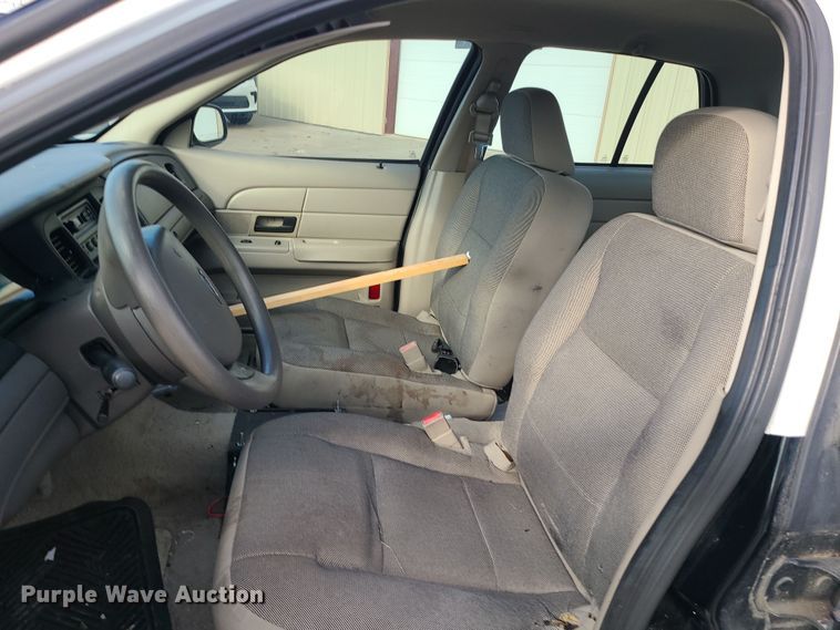image for item DR7808 2008 Ford Crown Victoria Police Interceptor