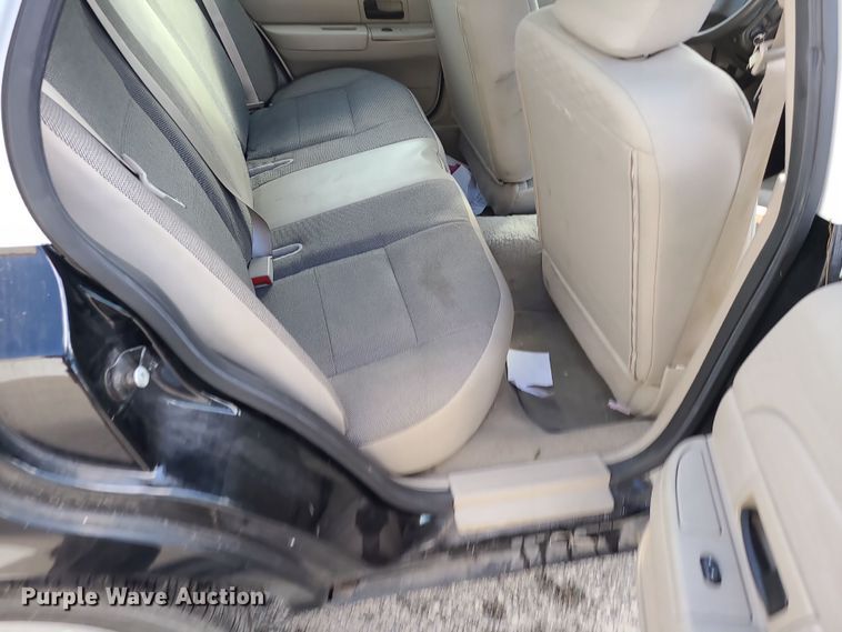 image for item DR7808 2008 Ford Crown Victoria Police Interceptor