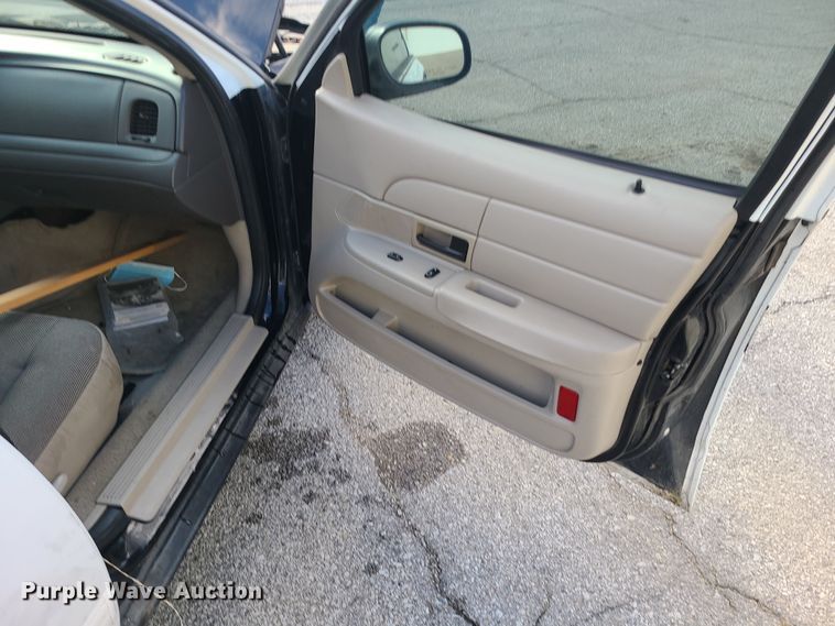 image for item DR7808 2008 Ford Crown Victoria Police Interceptor