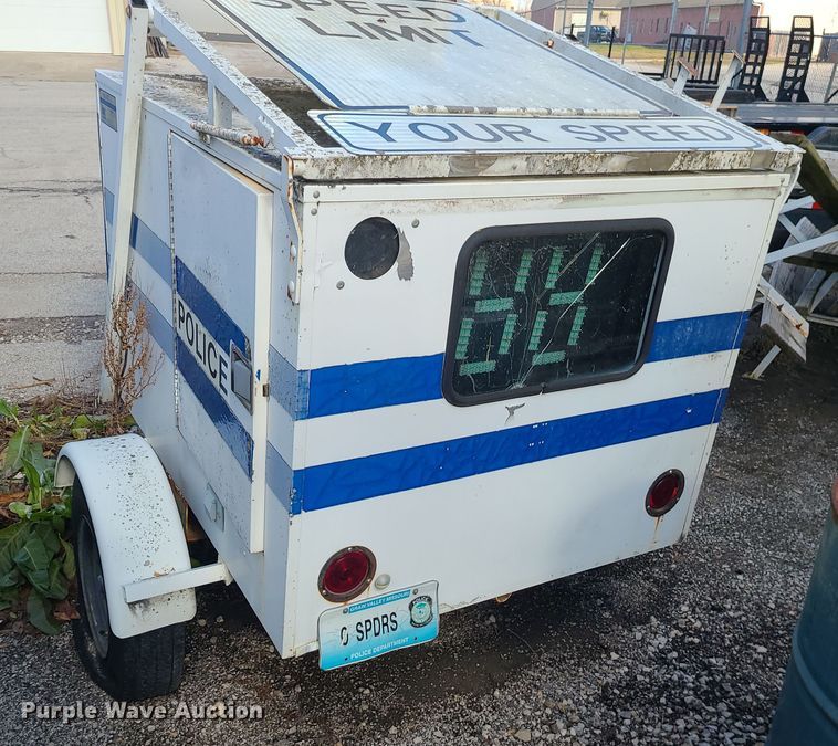 image for item DR7810 1996 Kustom Signals   radar trailer