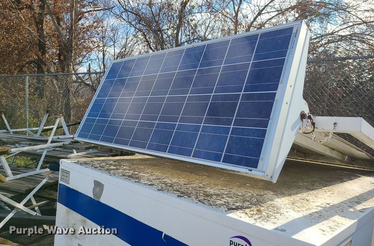 image for item DR7810 1996 Kustom Signals   radar trailer