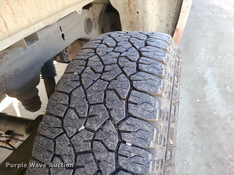 image for item DR7812 2015 Chevrolet Silverado 1500  Crew Cab pickup truck